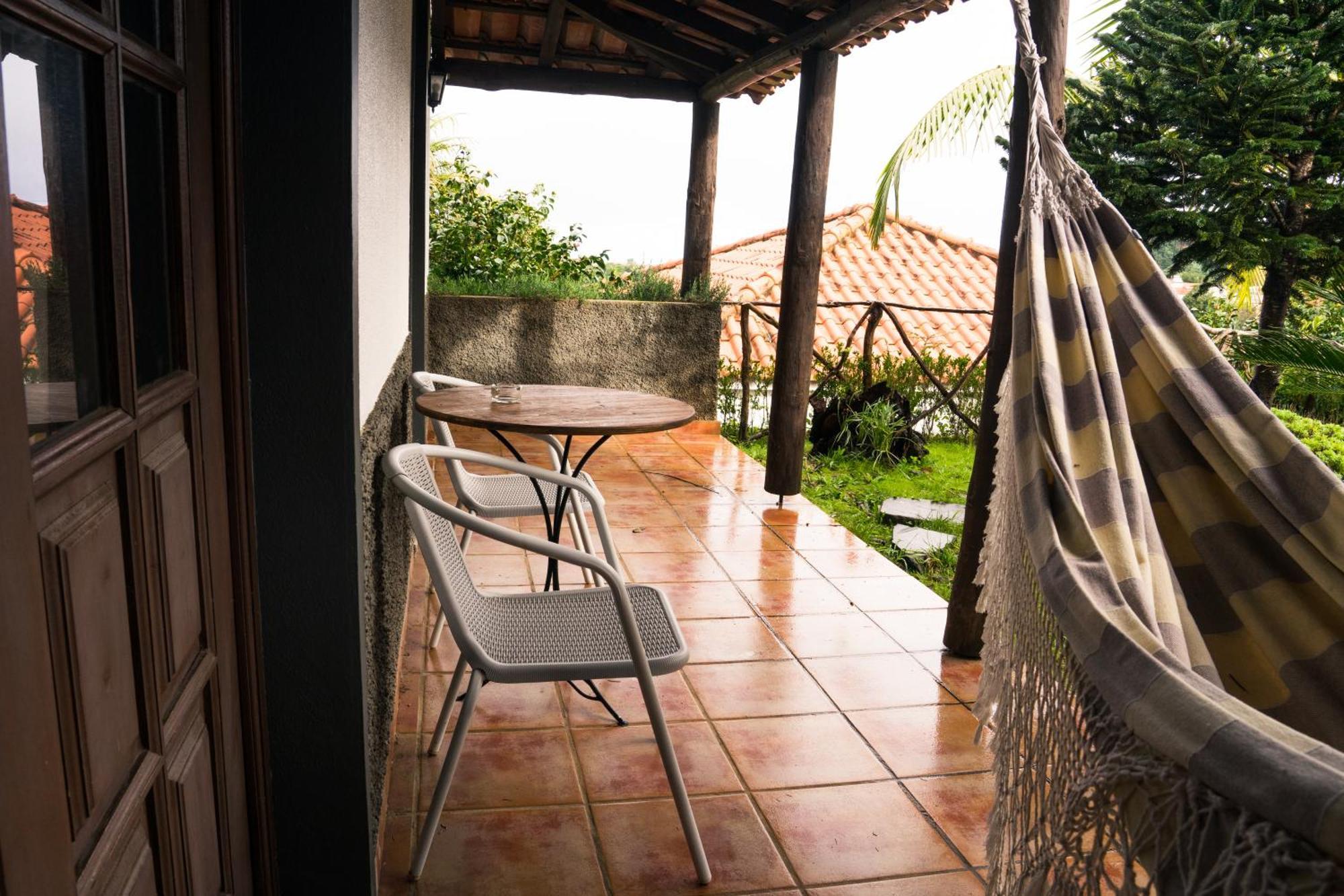 Casas De Campo Do Pomar B&B - Self Check-In Santana  Room photo