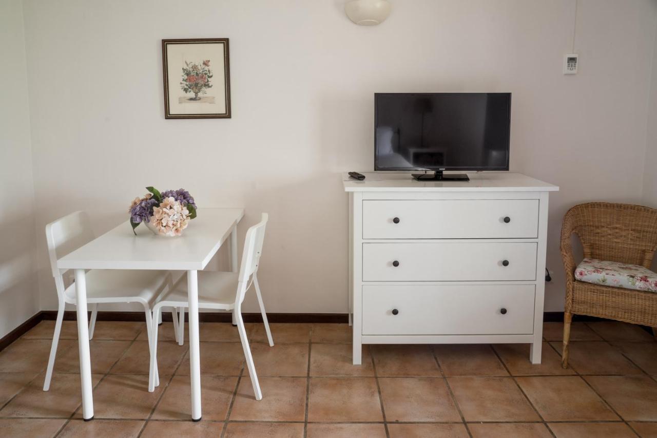 Casas De Campo Do Pomar B&B - Self Check-In Santana  Exterior photo